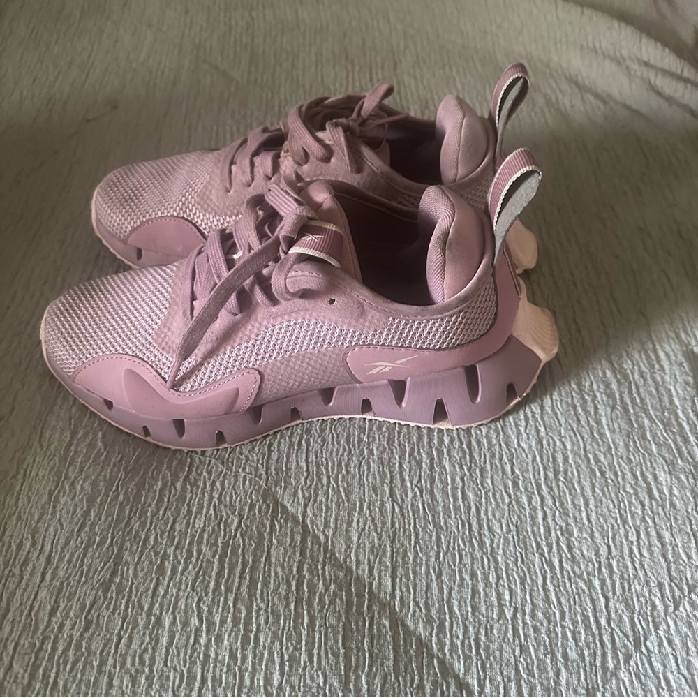 Reebok size 7.5 running shoes